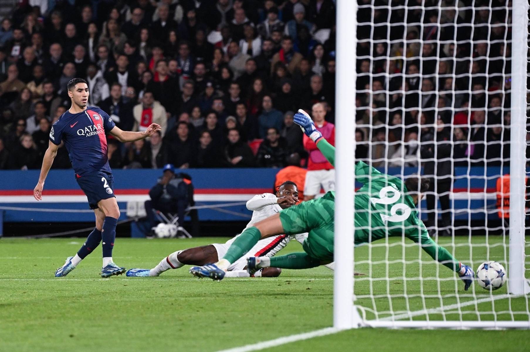 0米蝶泳比 0米蝶泳比