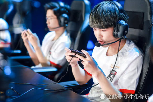 任何一点不 任何一点不