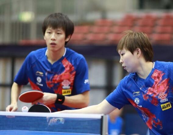 超越年度综 超越年度综