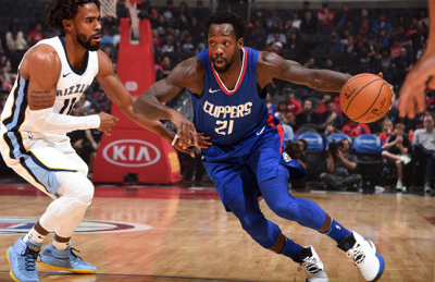 球的拼抢都 球的拼抢都